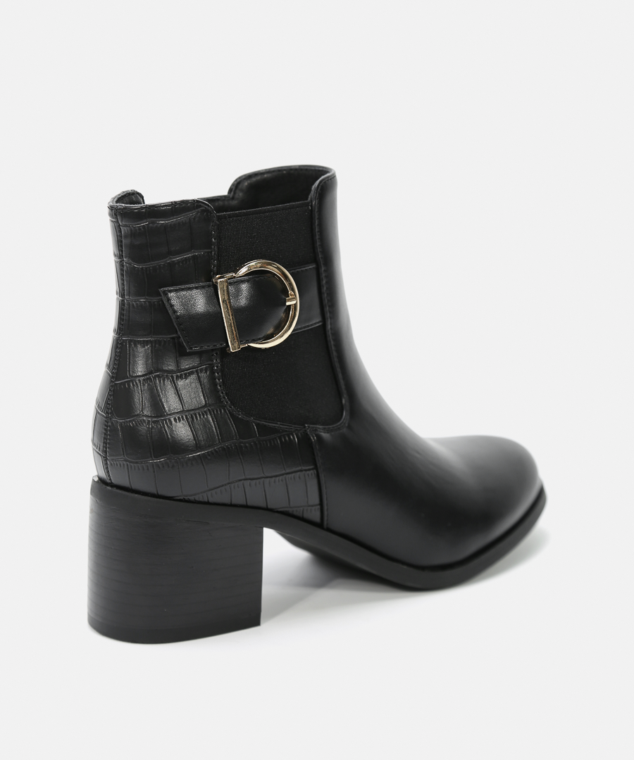 Botines tac&oacute;n hebilla image number null